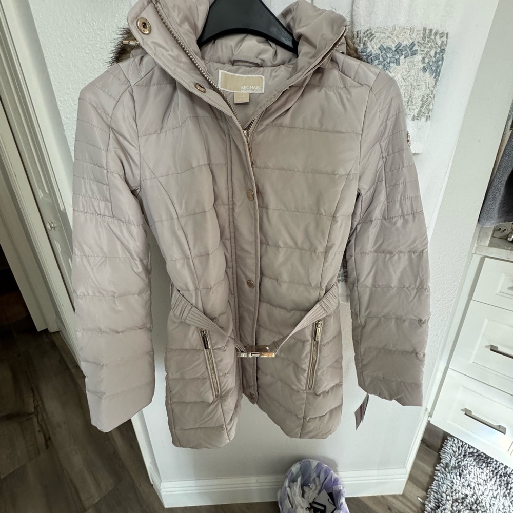 Michael Kors Light Taupe Puffer Jacket w faux fur hoodie lined NWT PXXS SIZE